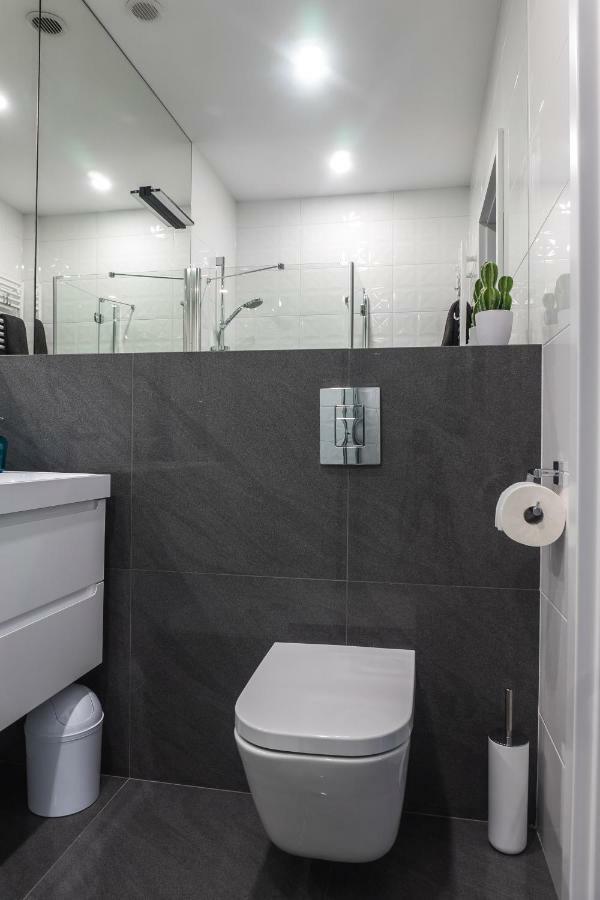 3v Apartment Warsaw